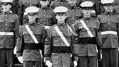A group of soldiers in uniform
AI-generated content may be incorrect.